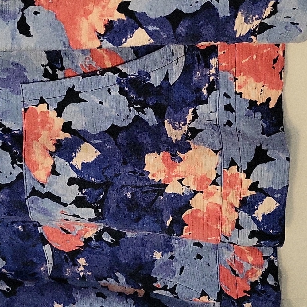 T by Talbots long sleeved top - EUC - size XL - peach, blue, black, & light blue - Picture 2 of 10